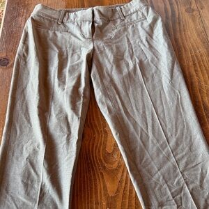 LOFT Women's Gray Capris